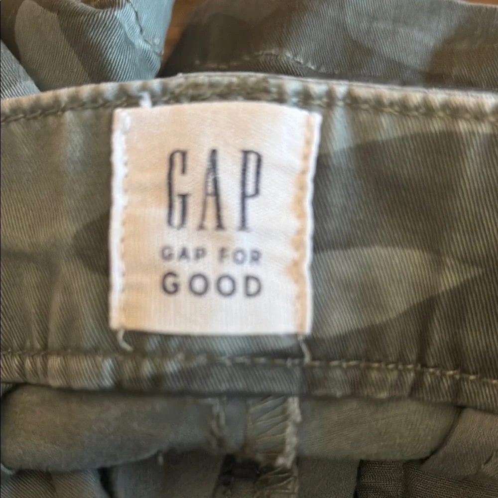 Women’s Camouflage Shorts - Picture 2 of 5